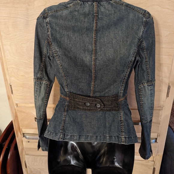 "Mexx" Ladies Super Cute Denim Blazer with Faux Pin Stripe Vest Insert - Picture 6 of 8